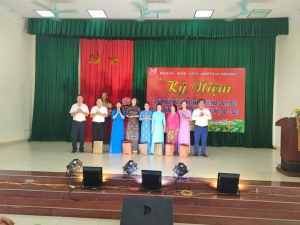 Xã Dân Chủ tổ chức gặp mặt Kỷ niệm 40 năm ngày Nhà giáo Việt Nam 20/11 (20/11/1982- 20/11/ 2022) và 20 năm Thành lập trường TH&THCS Dân Chủ ( 2002-2022)