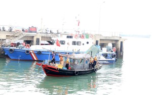 Hạ Long: Tiếp tục bắt giữ 3 tàu cá khai thác thủy sản trái phép