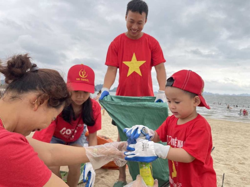 Hạ Long - thành phố du lịch văn minh, thân thiện