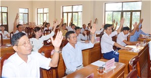 Kỳ họp HĐND các xã, phường, thị trấn của TP Hạ Long và huyện Hoành Bồ 100% đại biểu biểu quyết thông qua Đề án Nhập địa giới hành chính Hoành Bồ vào Hạ Long