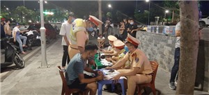 Tăng cường xử lý thanh thiếu niên có dấu hiệu đua xe trái phép