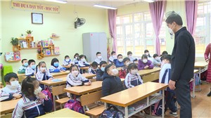 Học sinh Hạ Long phấn khởi trở lại trường sau kỳ nghỉ Tết Nguyên Đán Nhâm Dần 2022