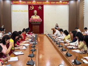 Đảng ủy Cơ quan Thành ủy Hạ Long: Sinh hoạt chính trị chào mừng kỷ niệm 60 năm Ngày thành lập tỉnh Quảng Ninh gắn với kỷ niệm 60 năm Ngày Bác Hồ về thăm đảo Tuần Châu