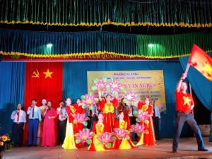 Phường Hà Khẩu tổ chức liên hoan văn nghệ các Câu lạc bộ