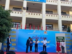Trường THPT Ngô Quyền: Truyền thông phòng, chống mua bán người
