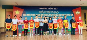   UBND Phường Giếng Đáy tổ chức giải thể thao 