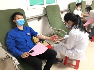 Hiến máu tình nguyện chào mừng Đại hội Đại biểu Đoàn TNCS HCM TP Hạ Long lần thứ II, nhiệm kỳ 2022- 2027