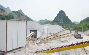 Tăng cường đảm bảo vệ sinh môi trường tại các mỏ khai thác đá