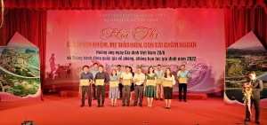 Đội thi thành phố Hạ Long: 1 trong 3 đội thi đạt giải nhất khối các thị xã thành phố Hội thi "Cha trách nhiệm, mẹ thảo hiền, con cái chăm ngoan”