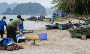 Giảm thiểu rác thải nhựa cho Vịnh Hạ Long 