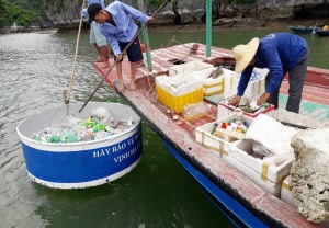 Giảm thiểu rác thải nhựa trên vịnh Hạ Long