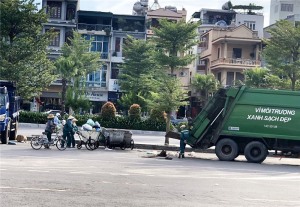 Những người làm đẹp cho không gian đô thị vào xuân