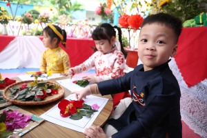 Tưng bừng "Hội chợ xuân của bé" tại trường mầm non Cao Xanh