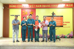 Công bố Quyết định thành lập chi bộ quân sự phường Hà Phong