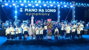 Ra mắt Câu lạc bộ Âm nhạc đường phố Piano Hạ Long Symphony