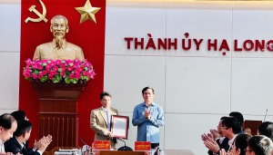 Công bố Quyết định của BTV Tỉnh ủy Quảng Ninh về công tác cán bộ