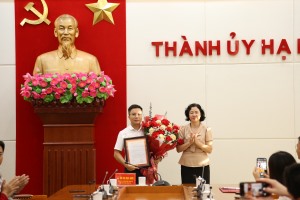 Đồng chí Phạm Hùng Thái giữ chức vụ Phó chánh Văn phòng Thành uỷ