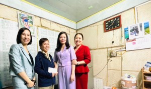 Phường Hồng Gai: tặng quà gia đình có hoàn cảnh khó khăn nhân ngày Quốc tế Hạnh phúc