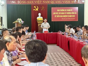 BTV Thành ủy làm việc với Đảng ủy phường Hồng Hà