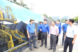 Khánh thành công trình thanh niên “Tranh bích hoạ tuyến đường đưa đón thợ mỏ”