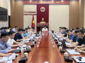 UBND Thành phố họp thường kỳ tháng 8/2023