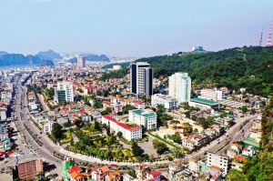 Hạ Long - Thành phố đầu tiên của tỉnh được thành lập