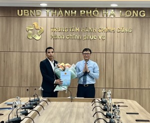  UBND TP Hạ Long: điều động và bổ nhiệm Phó Giám đốc Trung tâm Hành chính công