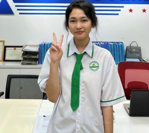 Hà Thanh Huyền- nữ sinh trường THPT Hoành Bồ đạt Top 5 Olympic Tiếng Anh học sinh, sinh viên toàn quốc.