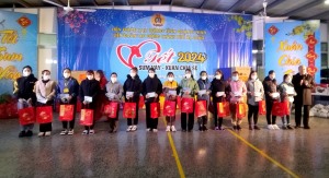 Chương trình Tết sum vầy – Xuân chia sẻ tại KCN Việt Hưng