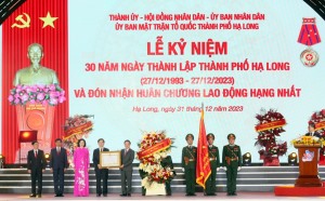 Đảng bộ TP Hạ Long:  Quyết tâm xây dựng Đảng, hệ thống chính trị trong sạch, vững mạnh