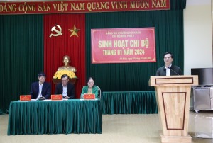 Đồng chí Bí thư Thành ủy dự sinh hoạt chi bộ tại khu phố 7 phường Hà Khẩu