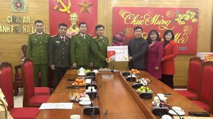 Lãnh đạo thành phố chúc Tết Công an thành phố