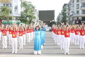 Chương trình “Phụ nữ Hạ Long – Vũ điệu bên bờ di sản” năm 2024