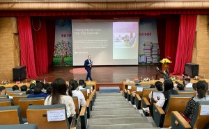 Thư viện tỉnh Quảng Ninh: Chuyên đề giới thiệu sách và tọa đàm phát triển văn hóa đọc