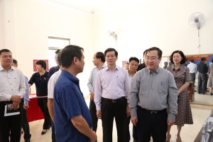 Đồng chí Phó Bí thư Tỉnh ủy Đặng Xuân Phương kiểm tra công tác tổ chức bầu cử tại TP Hạ Long