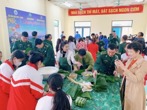“Tết thắm tình quân dân”   tại Tiểu đoàn Huấn luyện - Cơ động, Bộ đội Biên phòng tỉnh Quảng Ninh