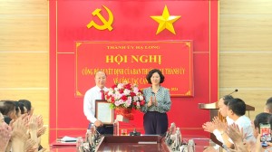 Công bố quyết định của Ban Thường vụ Thành ủy về công tác cán bộ tại phường Hoành Bồ, Cao Xanh, Tuần Châu