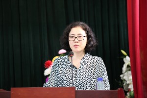 Phó Bí thư TT Thành ủy Vũ Thị Mai Anh dự sinh hoạt chi bộ tại khu phố 4 phường Hồng Gai