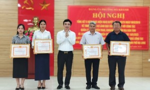 Phường Hà Khánh: tổ chức Hội nghị sơ kết một năm thực hiện Chỉ thị 20-CT/TU về tăng cường nâng cao công tác đảm bảo trật tự đô thị, vệ sinh môi trường.