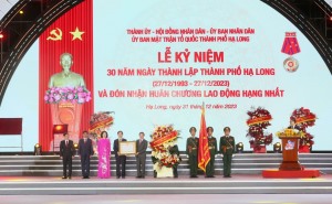 Lễ kỷ niệm 30 năm ngày thành lập TP Hạ Long và đón nhận Huân chương Lao động Hạng Nhất 