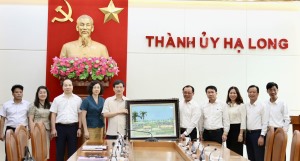 Đoàn công tác TP Vinh trao đổi, học tập kinh nghiệm về mở rộng địa giới hành chính tại tp Hạ Long