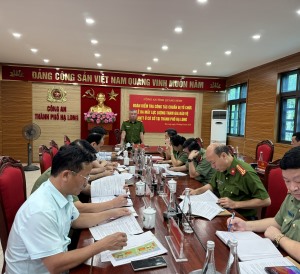 Lãnh đạo Công an tỉnh kiểm tra công tác chuẩn bị Lễ ra mắt lực lượng tham gia bảo vệ ANTT ở cơ sở tại Hạ Long