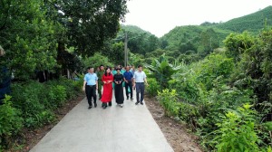 Con đường “ý Đảng, lòng dân”