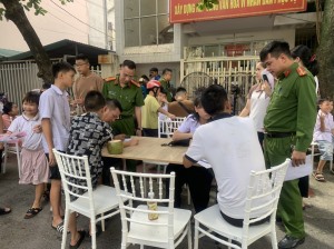 Công an Hạ Long quyết liệt thực hiện đợt cao điểm “45 ngày đêm” cấp căn cước