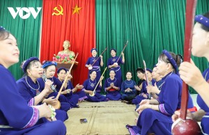 “Bản Tày” giữa lòng Hạ Long