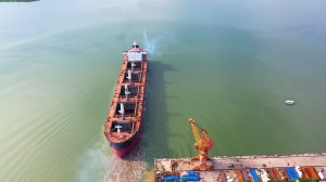 Hạ thủy thành công tàu chở hàng trọng tải 45.000 tấn, ký hiệu VB45-01