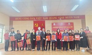 Quỹ Thiện Tâm - Tập đoàn Vingroup trên 500 xuất quà Tết cho hộ khó khăn tại Hạ Long
