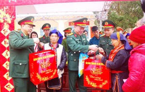 Chương trình “Xuân yêu thương- Tết chia sẻ, thắm tình quân dân” năm 2025