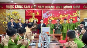 Bí thư Thành ủy chúc Tết Công an Thành phố