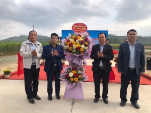 Xã Bằng Cả gắn biển công trình Chào mừng Đại hội Đảng các cấp
